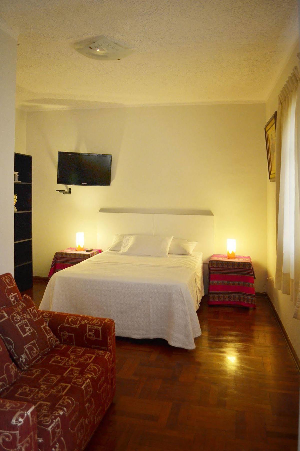Casa Rodas 2*